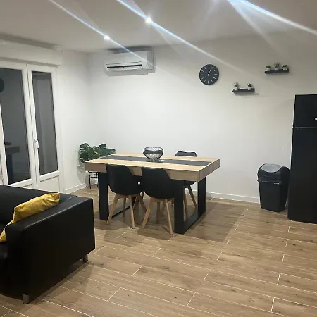Appartement L'Oasis Mezoise à Mèze Extérieur photo